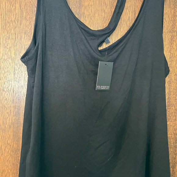 Sexy black top. - Picture 3 of 5